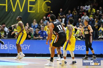 Basketball Löwen vs. ratiopharm ulm - 1